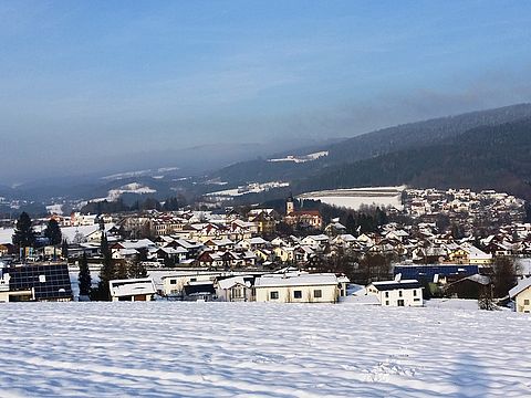 Ortsansicht von Neukirchen im Winter