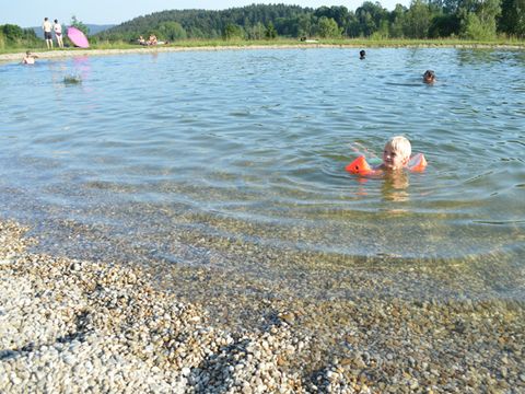 Sankt Englmar, Naturbadestelle im Kurpark